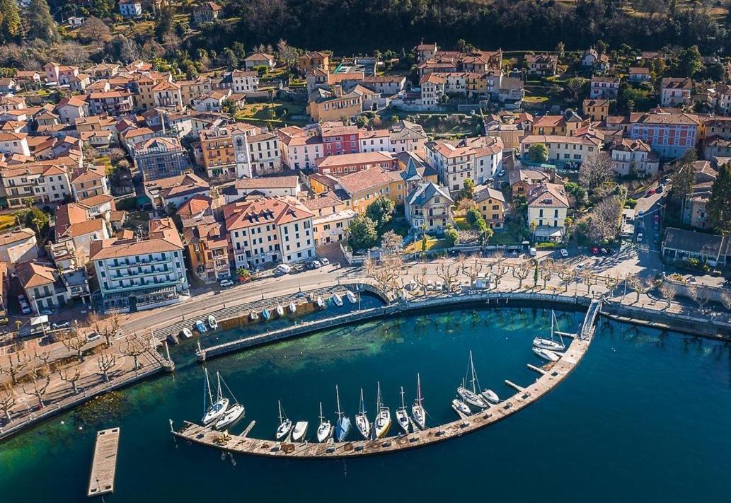Appartamento Gianna Porto Valtravaglia Eksteriør bilde